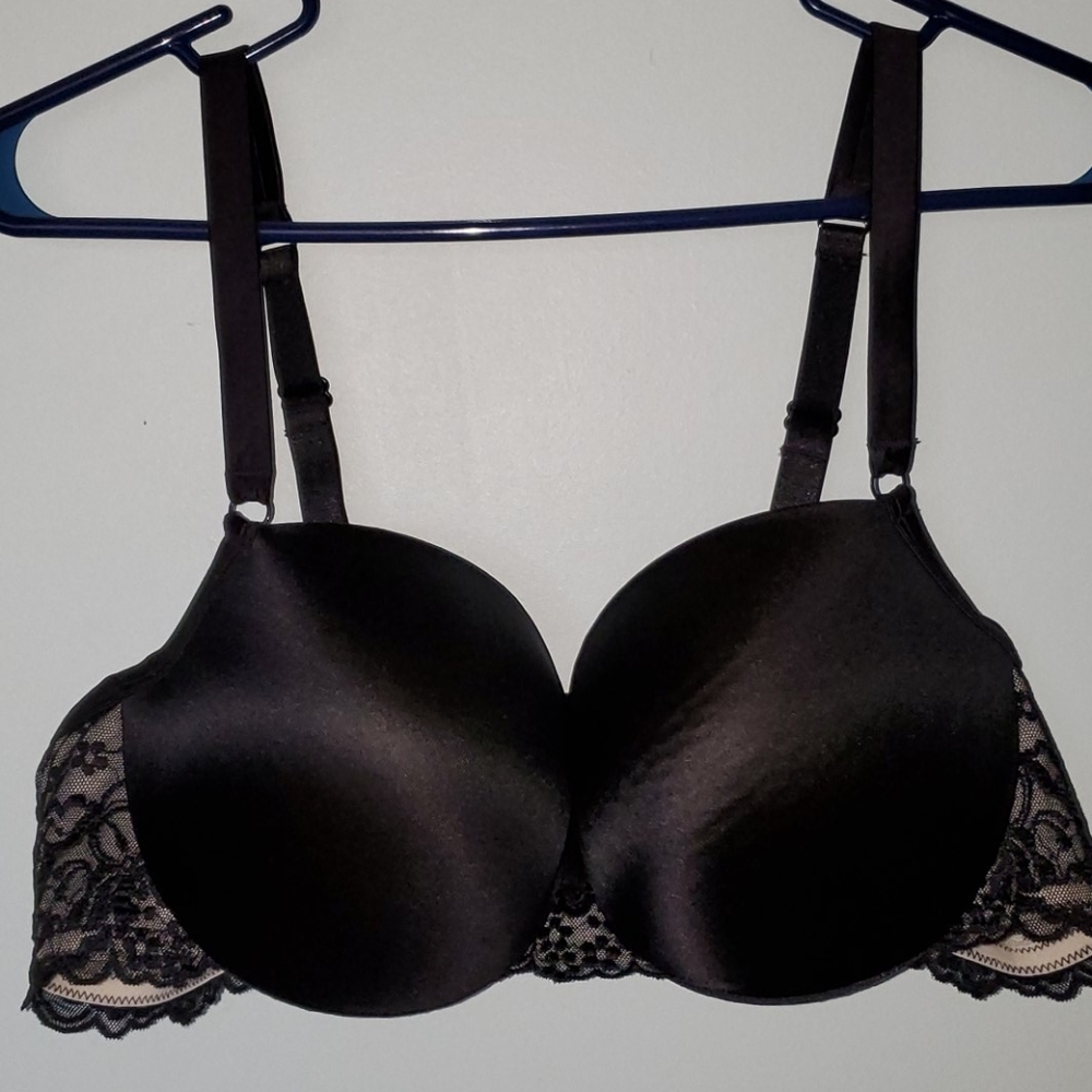 44B bras